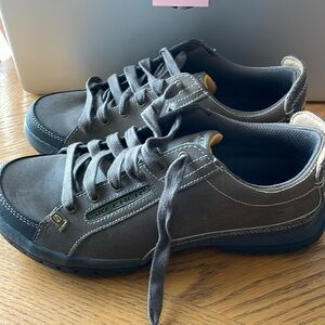 Skechers Shoes Size 5 Leather/Textile Upper